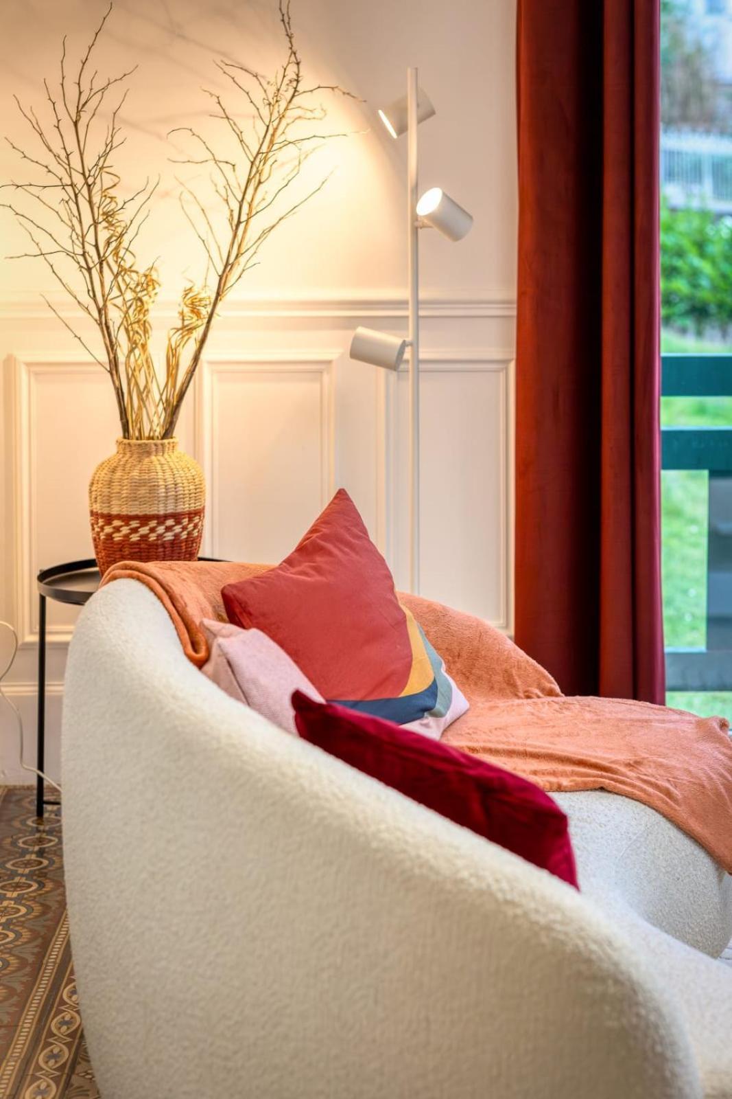 Rose Ecrin De Charme Avec Parking Terrasse Privee Et Jardin Partage Διαμέρισμα Grand-Couronne Εξωτερικό φωτογραφία